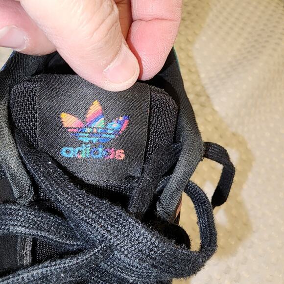 ADIDAS EUC WOMEN'S SIZE 7 RAINBOW ATHLETIC SNEAKERS SHOES - Picture 6 of 11